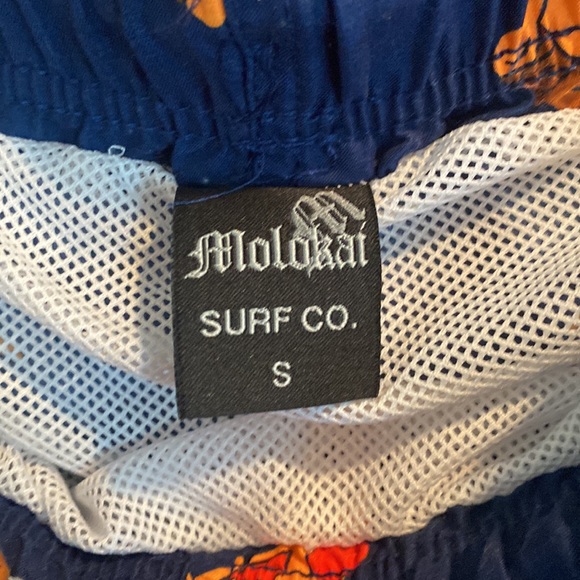 Molokai Surf Co. pizza board shorts 🩳 size small 🧚 - Picture 4 of 6